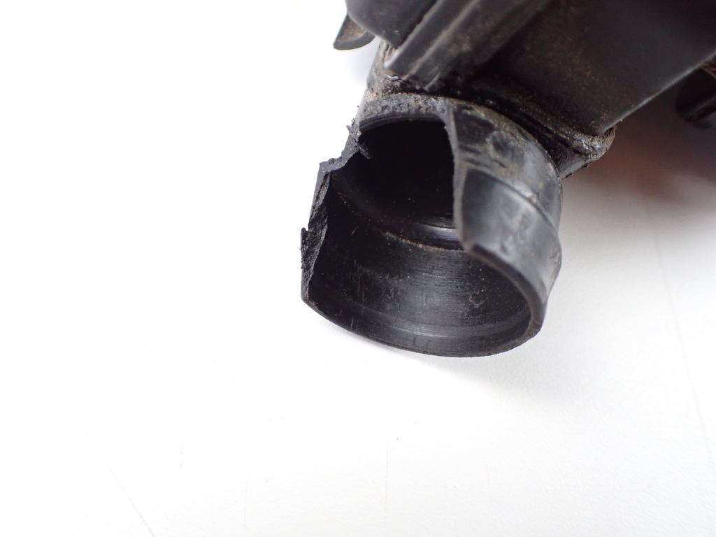 фото №6, Вентиляция картера сепаратор масла audi a8 s8 d3 5.2 v10 короткий 079103464d