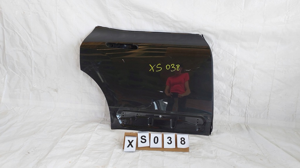 фото №1, Bmw ix i20 дверь правый задняя