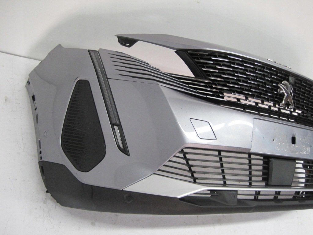 Бампер перед peugeot 5008 23r 6 pdc камера под радар Недорого