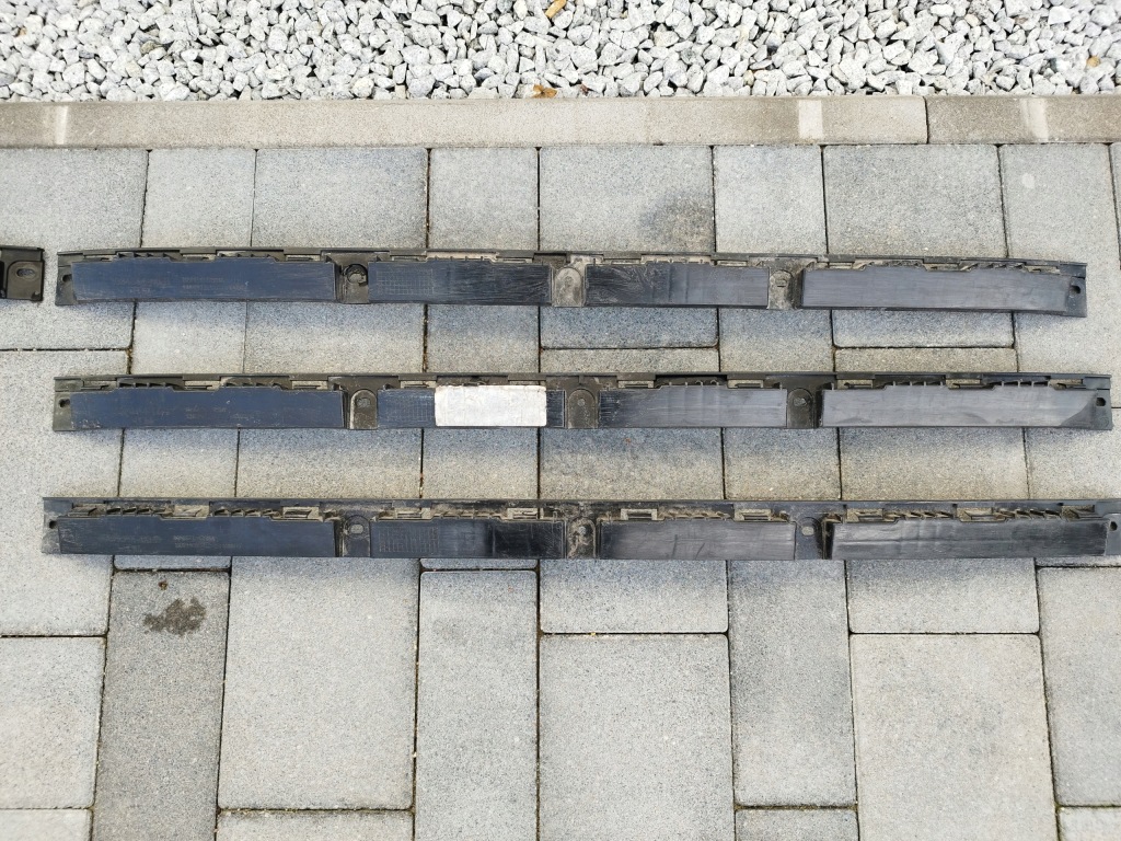 фото №1, Tesla x напрямна бампера задня 1034844-00-b