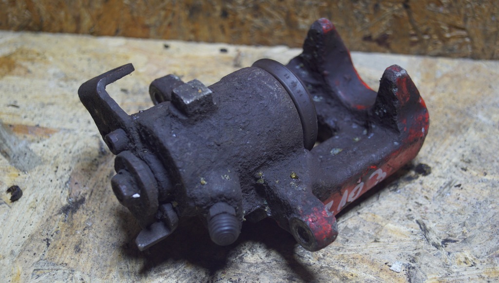 фото №7, Суппорт тормозной правый задняя audi tt 8n