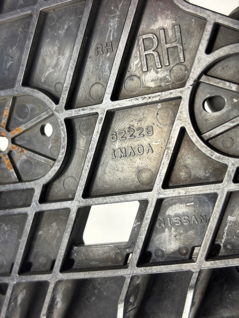 фото №10, Напрямна кронштейн кронштейн лампи праве перед infiniti q70 m30d m35 m37 m56