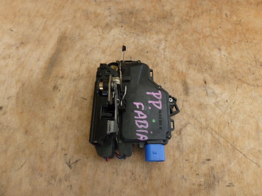 фото №1, Замок дверь правый перед skoda fabia i 8pin