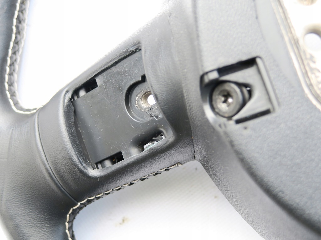 фото №14, Воздуховод кожа czarna белый szwy audi a8 s8 d3