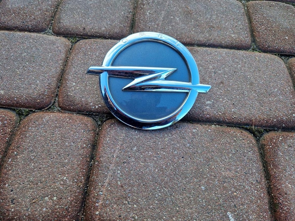 фото №1, Открывание крышки значок logo opel insignia b
