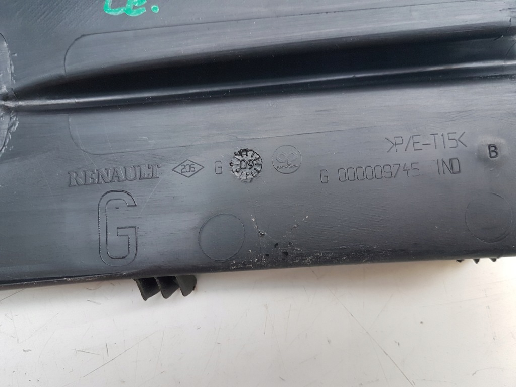 Решётка радиатора бампера правая левая 000009745 - laguna ii в Украине