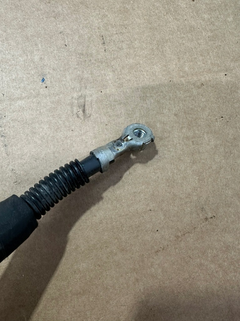 Клема, шланг, запобіжник, кабель mercedes sl r230, w230 a2305400530 Недорого