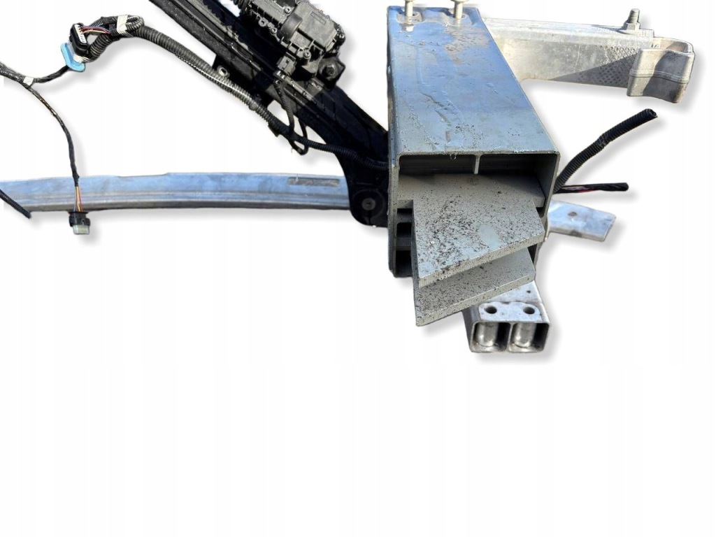 Ремень передний перед tesla model y 164352199c Киев