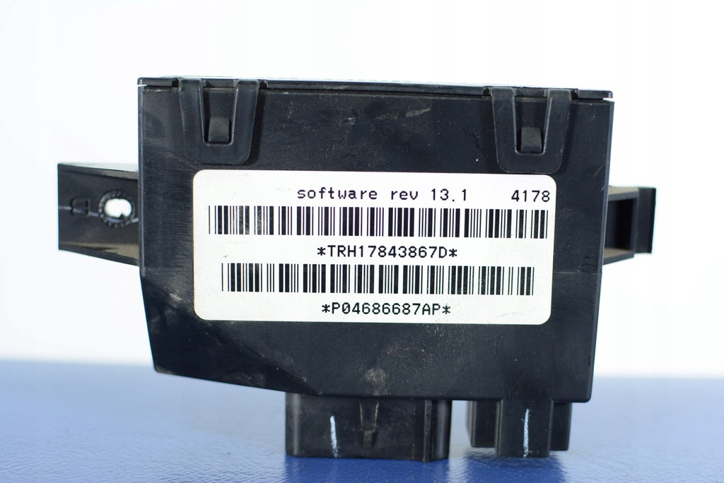 фото №1, Dodge caravan iv блок управления крышки задняя p04686687ap