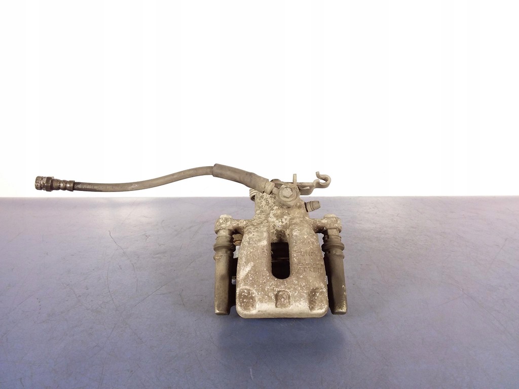 фото №1, Skoda octavia iii hb суппорт скоба задняя левый