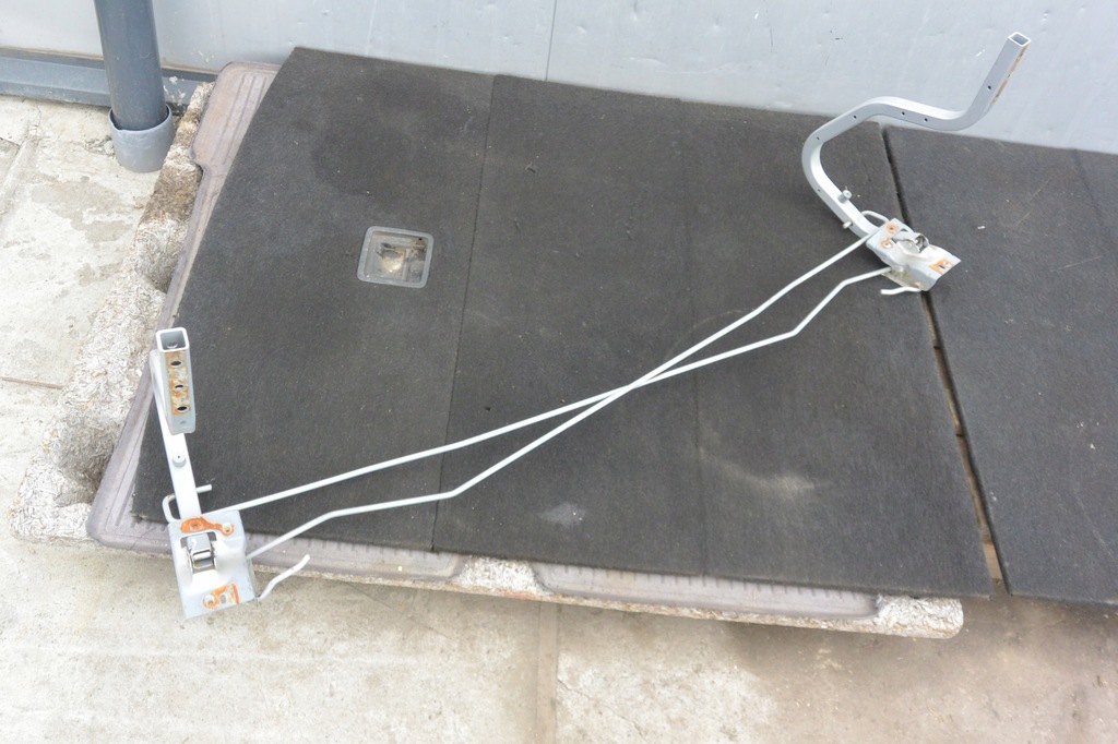 фото №1, Nissan maxima a33 qx петлі кришки привід