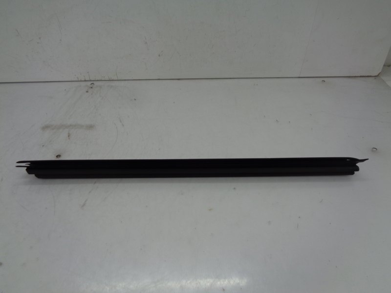 фото №1, Bmw g30 g31 молдинг прокладка дверь перед правое