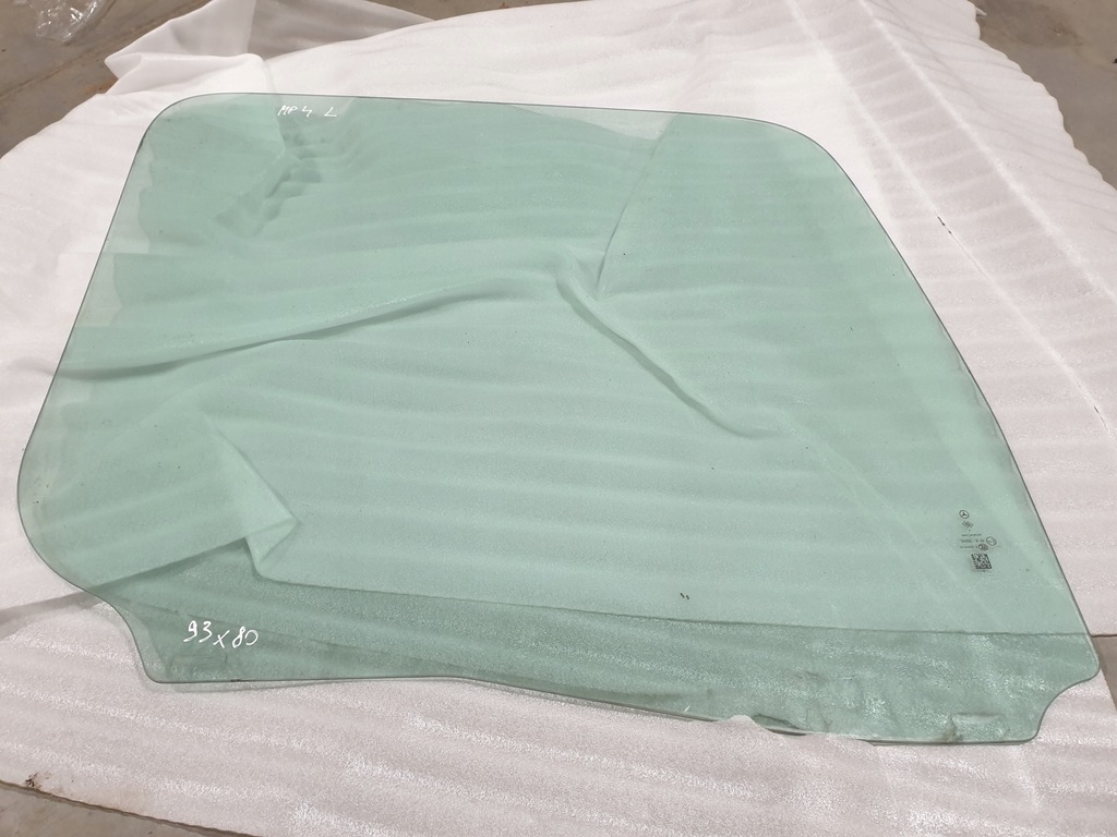 фото №1, Actros mp4 mp5 стекло боковая дверь левая oem