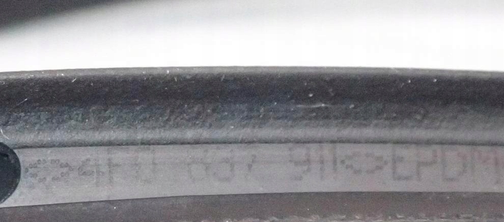 фото №7, Прокладка дверь левый перед 4f0837911 audi a6 s6 c6