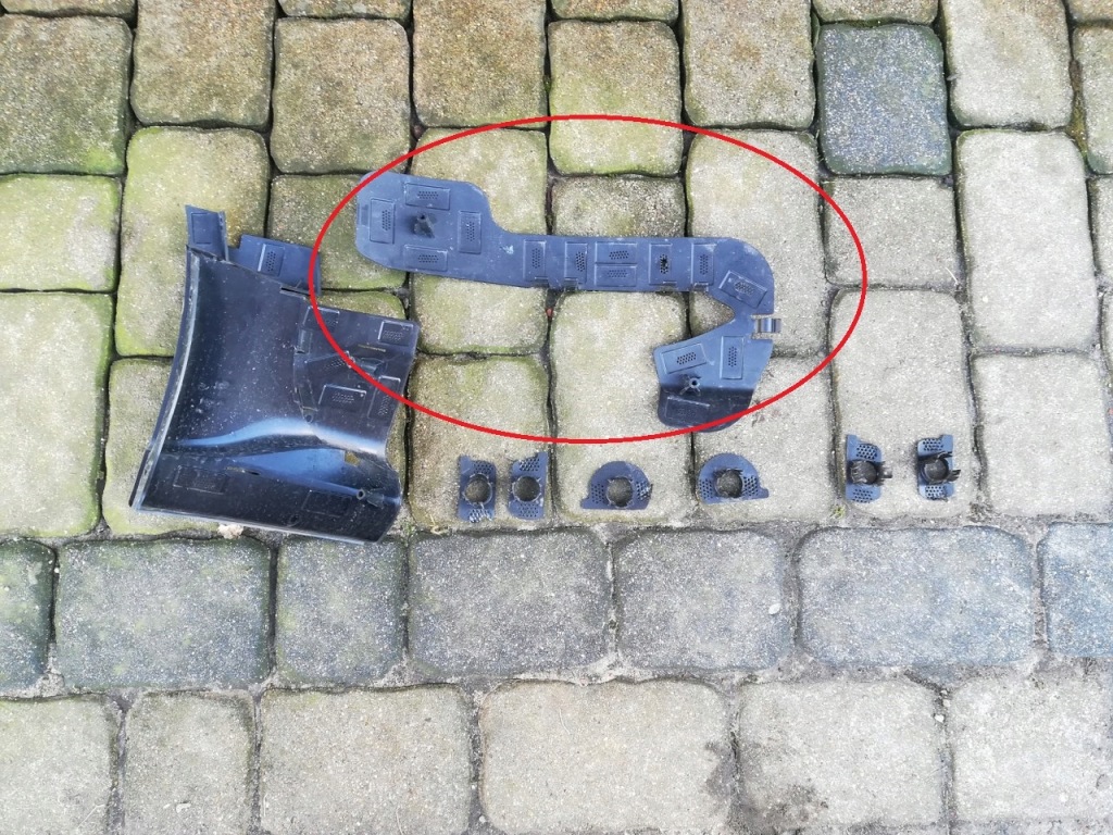 фото №1, Tesla 3 кронштейн напрямна бампера лівий оригінал