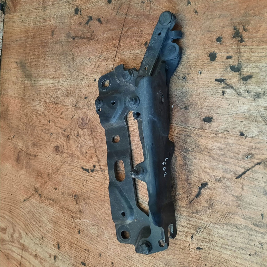 фото №1, Петля капот левый bmw 7 f02 7184189