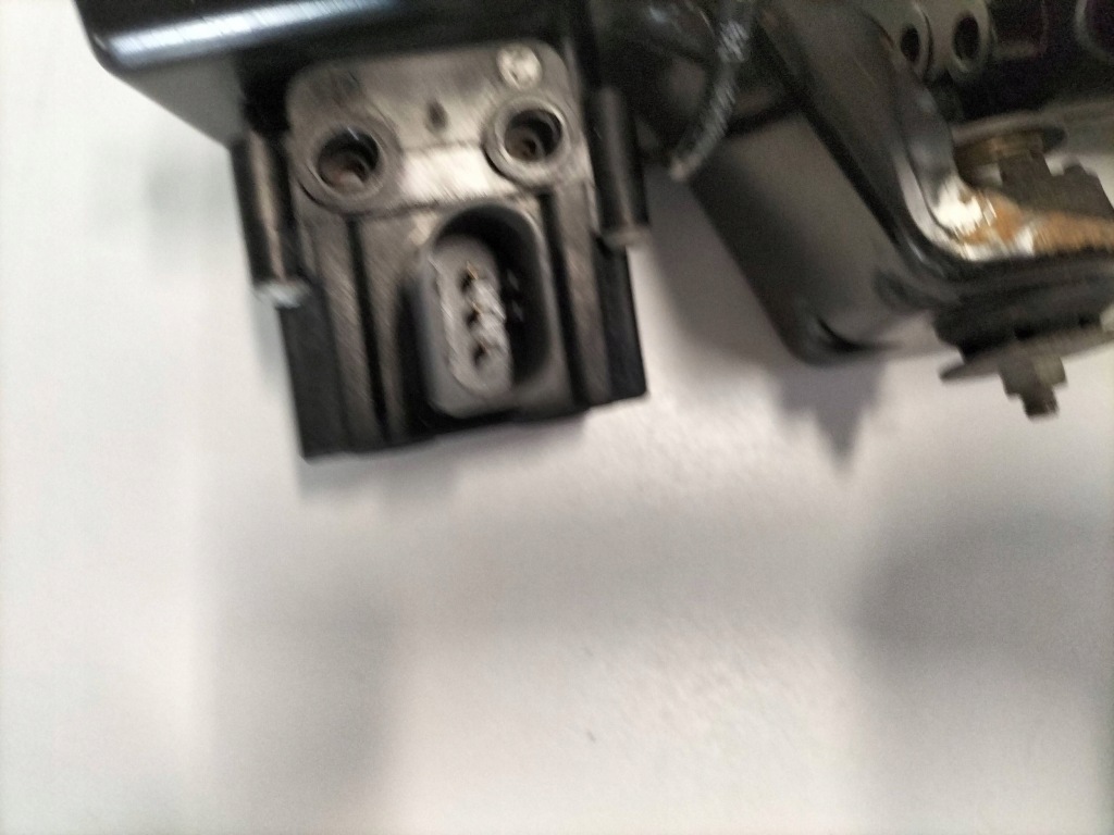 Компресор насос підвіска bmw x6 e71 6775479 оригінал Київ