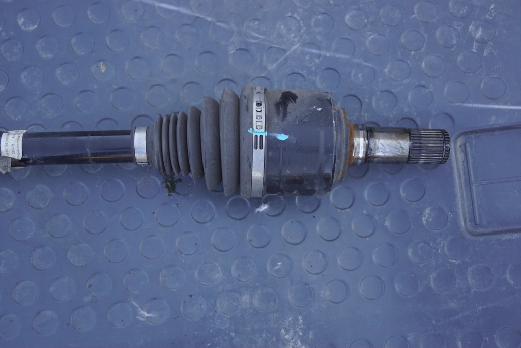 фото №5, Приводной вал правый задняя ghibli q4 06700054530