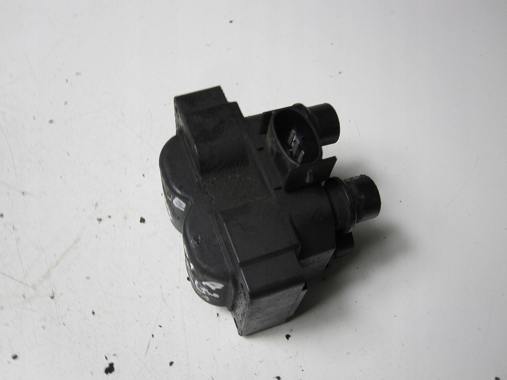 фото №8, Катушка зажигания ford mondeo mk3 1.8 01r