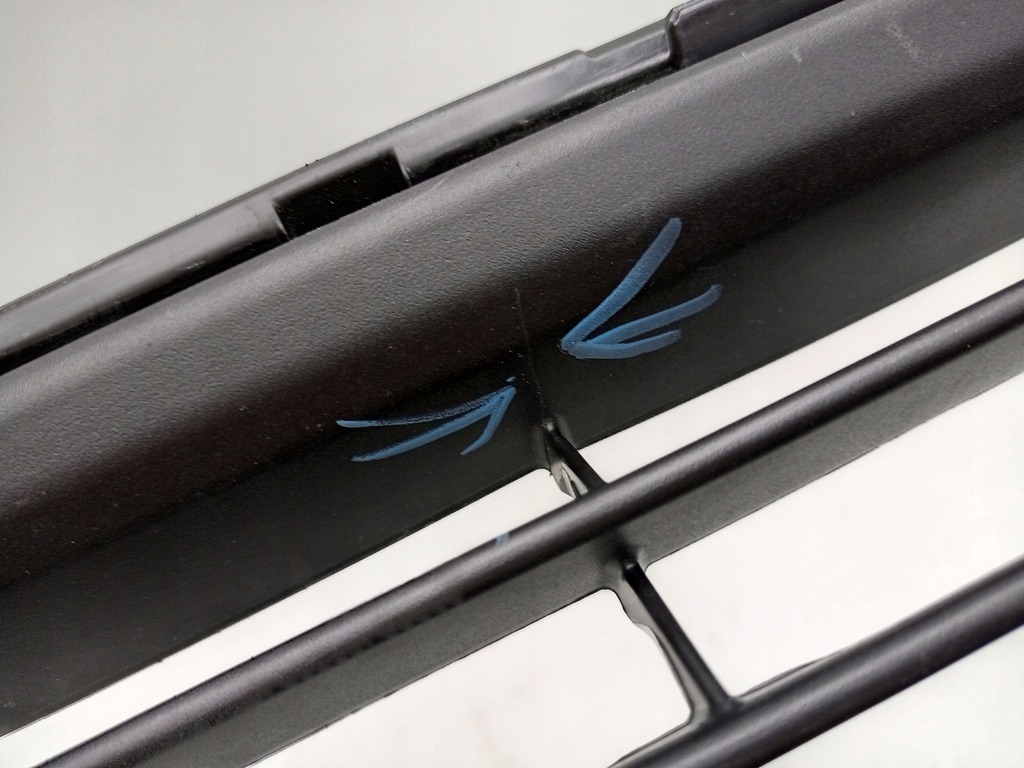 фото №13, Toyota corolla cross 2020- спойлер накладка бампера перед 52129-16030 ÷