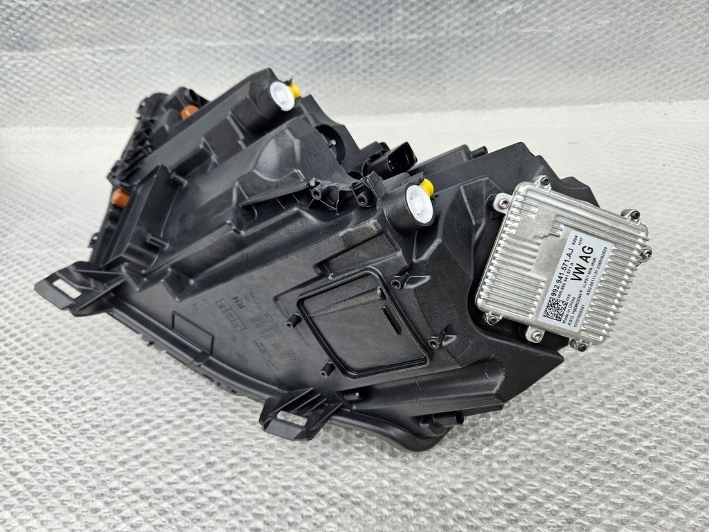 фото №7, Skoda kamiq лампа правая full led 658941016f комплектная