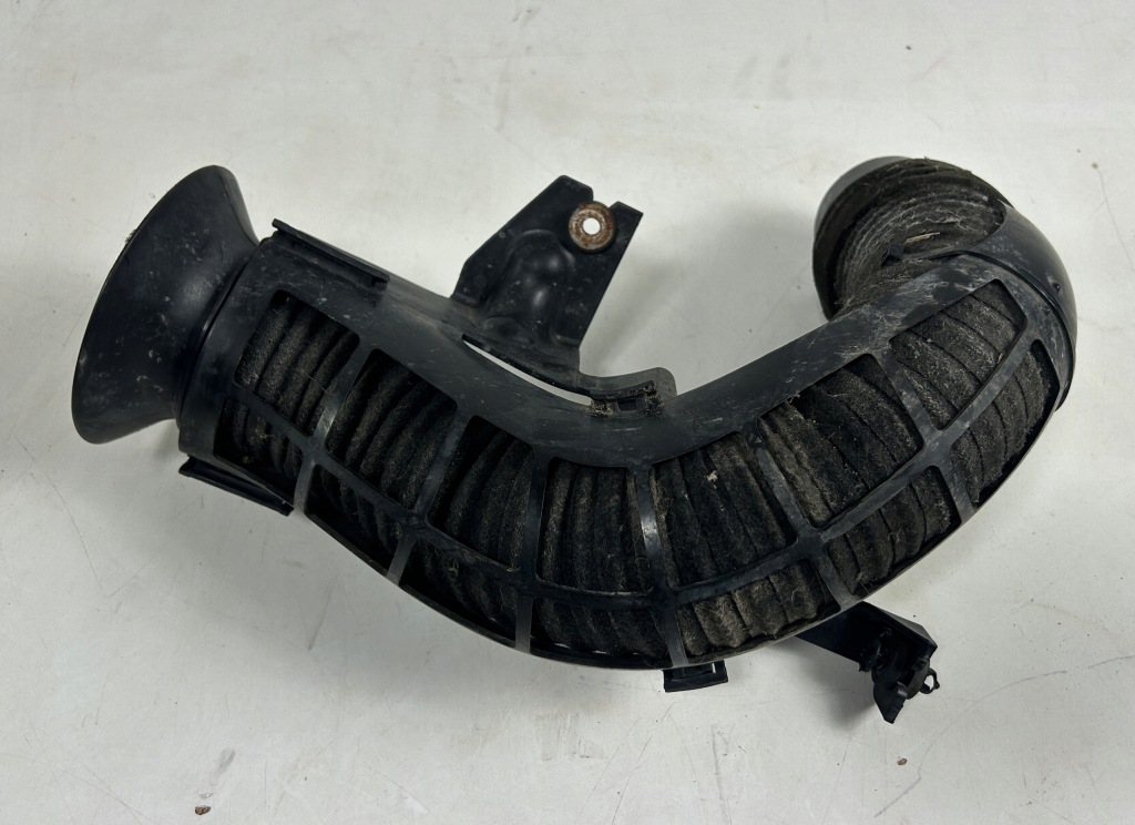 Lancia thema ii 11- 3.0 crd шланг труба повітря 68101348ac Доставка