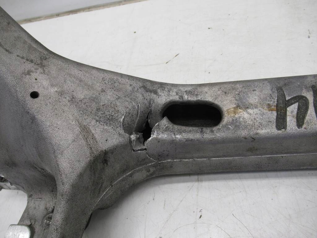 фото №5, Підрамник задня chevrolet corvette c7