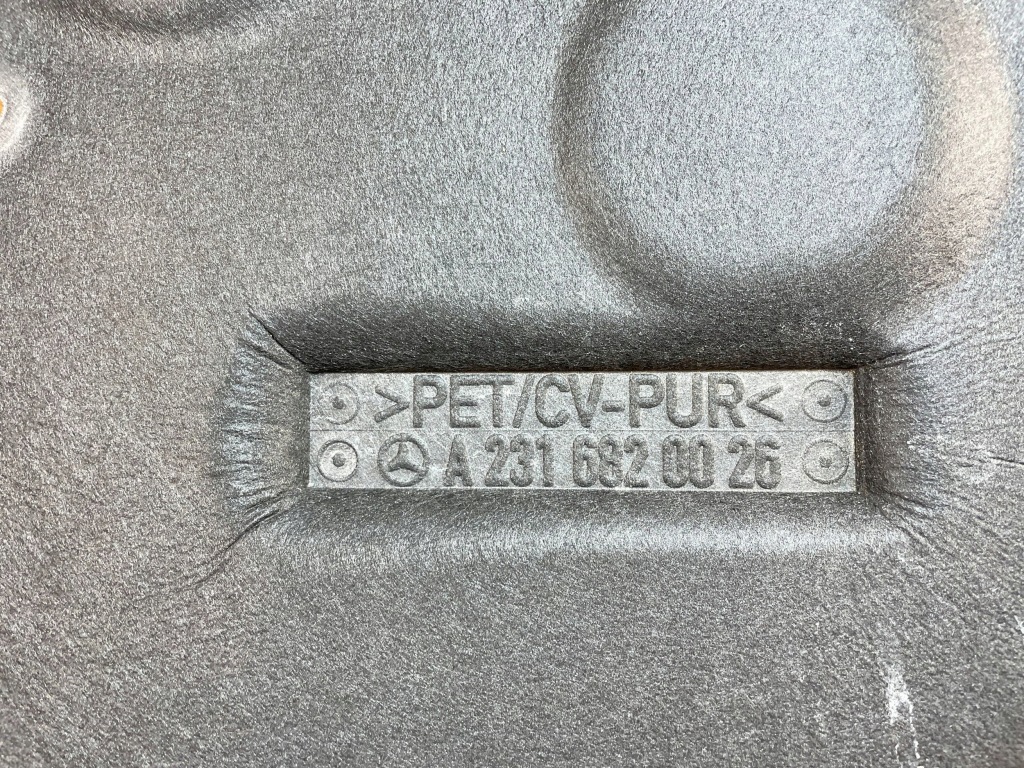 Шумоізоляція капот кришки двигуна кліпси mercedes sl r231 a2316820026 Київ