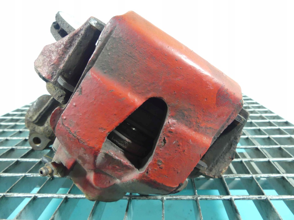 фото №1, Суппорт перед левый audi a3 8l 1.8 20v