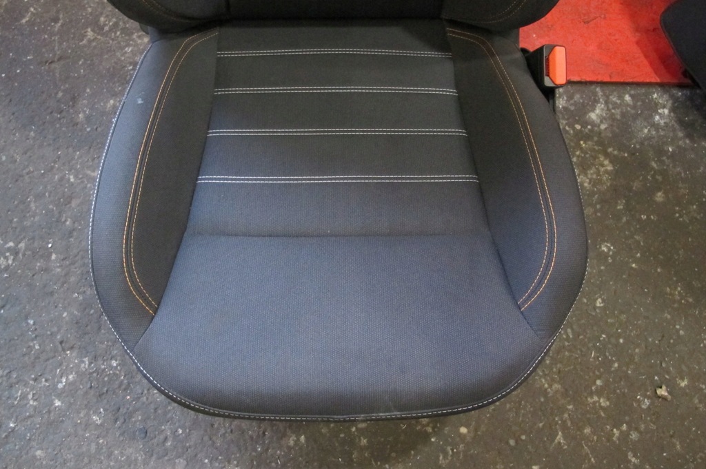 фото №12, Dacia sandero 3 iii 21-23 stepway сиденье левый правый сиденья сиденья заднее сиденье