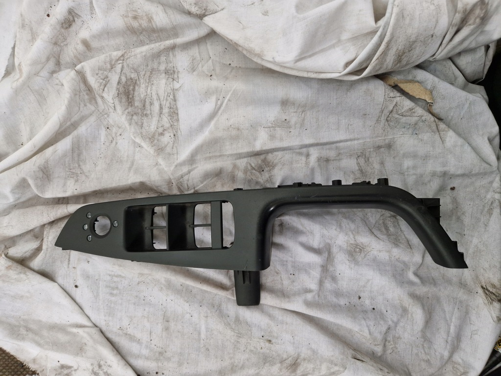 фото №1, Audi a7 4g8 защита переключателей ручка обшивка l