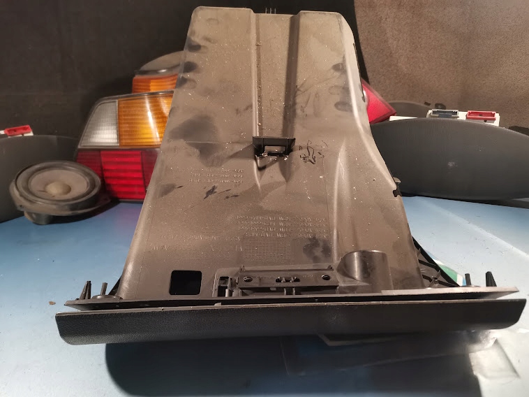 фото №6, Полка бардачок пассажира ford focus mk2 4m51a06044