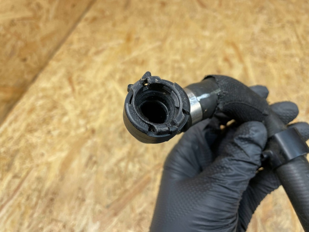 фото №10, Пабтрубок  труба шланг воды mercedes w177 w247 w118 a1775014700