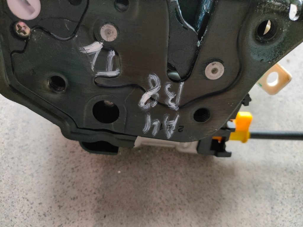 фото №3, Audi a4 b8 sedan замок двері лівий задня