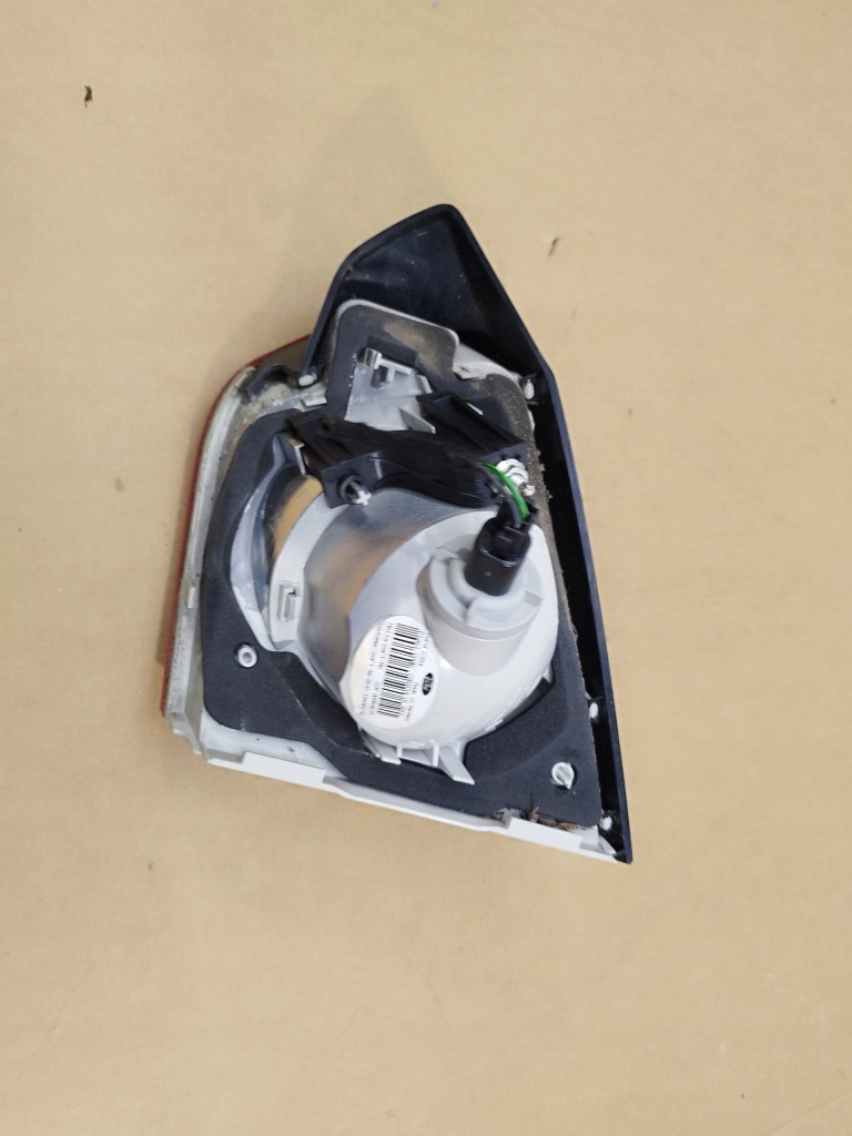 Лампа w крышка левая задняя ford kuga i mk1 2008-2012 Недорого