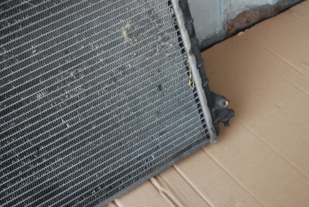 фото №10, Радіатор wody audi a8 d2 2.5 tdi 4d0121251k