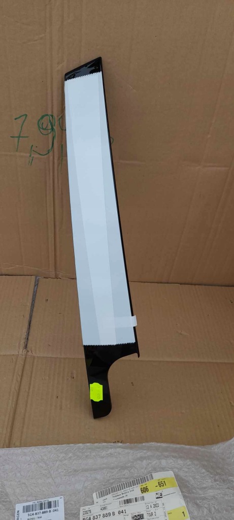 фото №1, Молдинг дверь левый перед vw golf vii gtd 5g4837901d