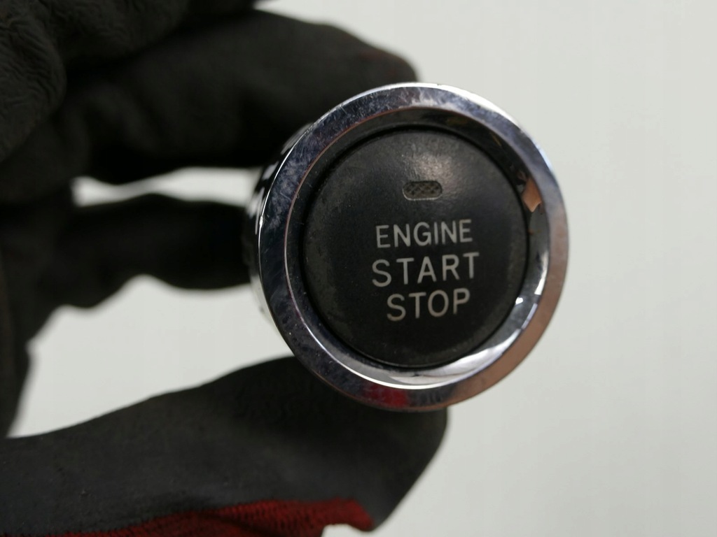 фото №1, Toyota auris e15 кнопка запуск стоп стартер