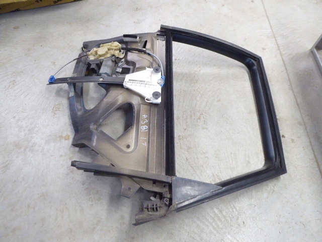 фото №3, Audi a3 8l lift рамка двері лівий задня hb 5d