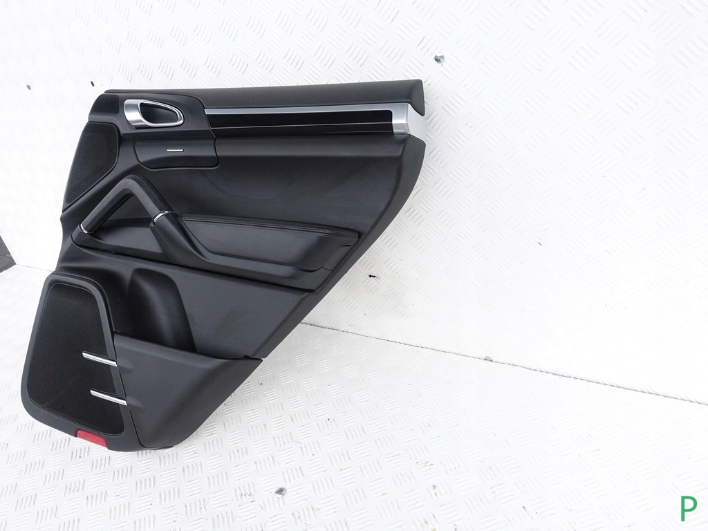 фото №3, Porsche cayenne 7p5 10-14 оббивка права задня