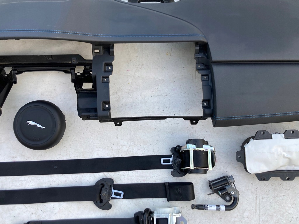 фото №5, Jaguar e-pace x540 панель приладів панель приладів консоль подушки безпеки