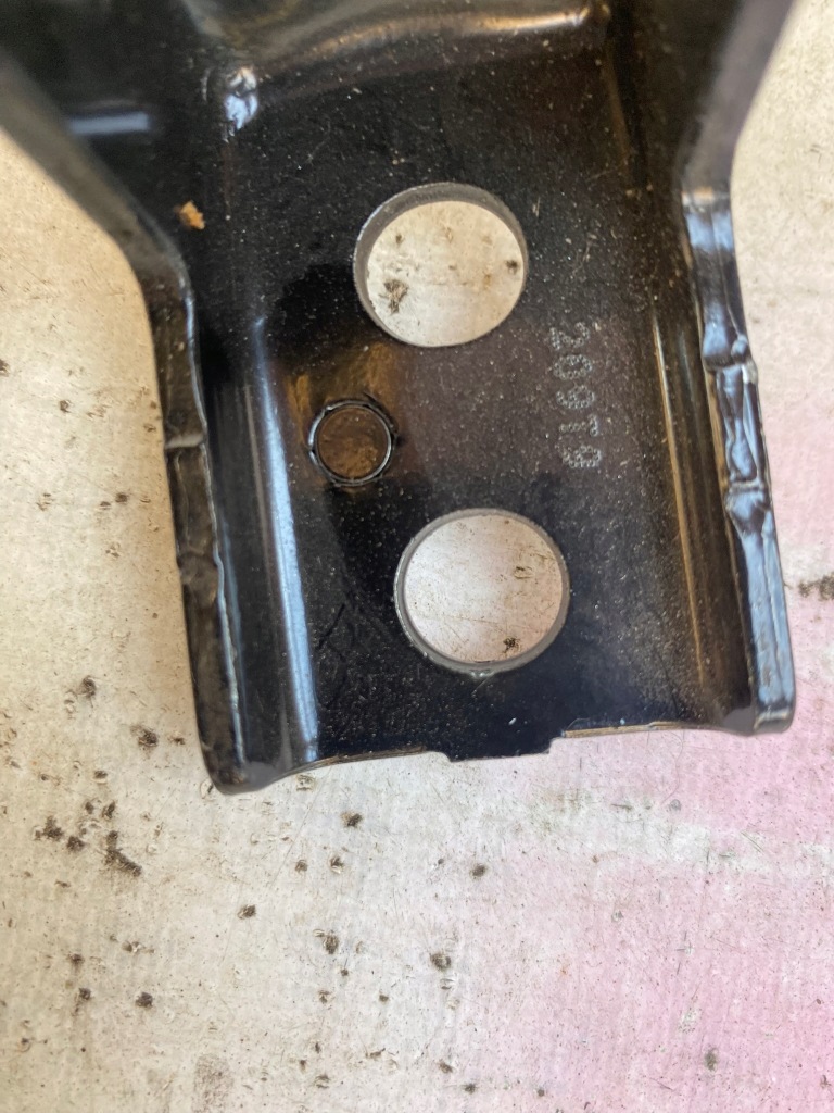 фото №4, Citroen c3 iii петля дверь левый перед