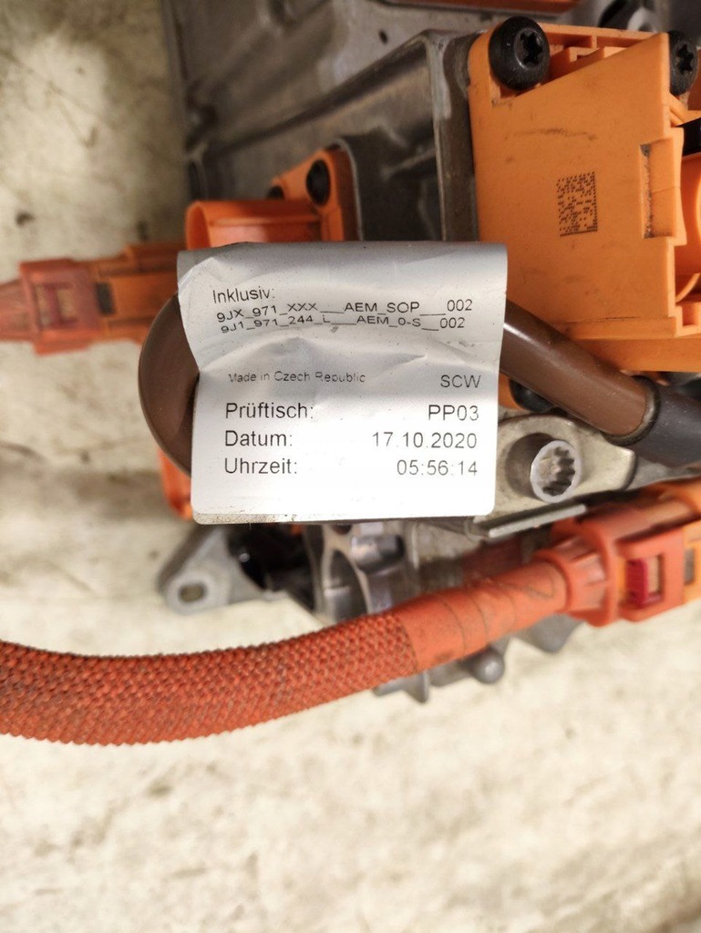 фото №15, Porsche taycan 9j1 2021 преобразователи