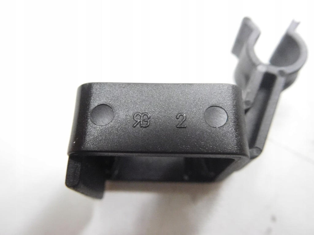 Кронштейн кришки двигуна brava marea 46537779 в Україні