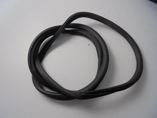 фото №1, Прокладка дверь левый перед citroen c3 aircross 17r