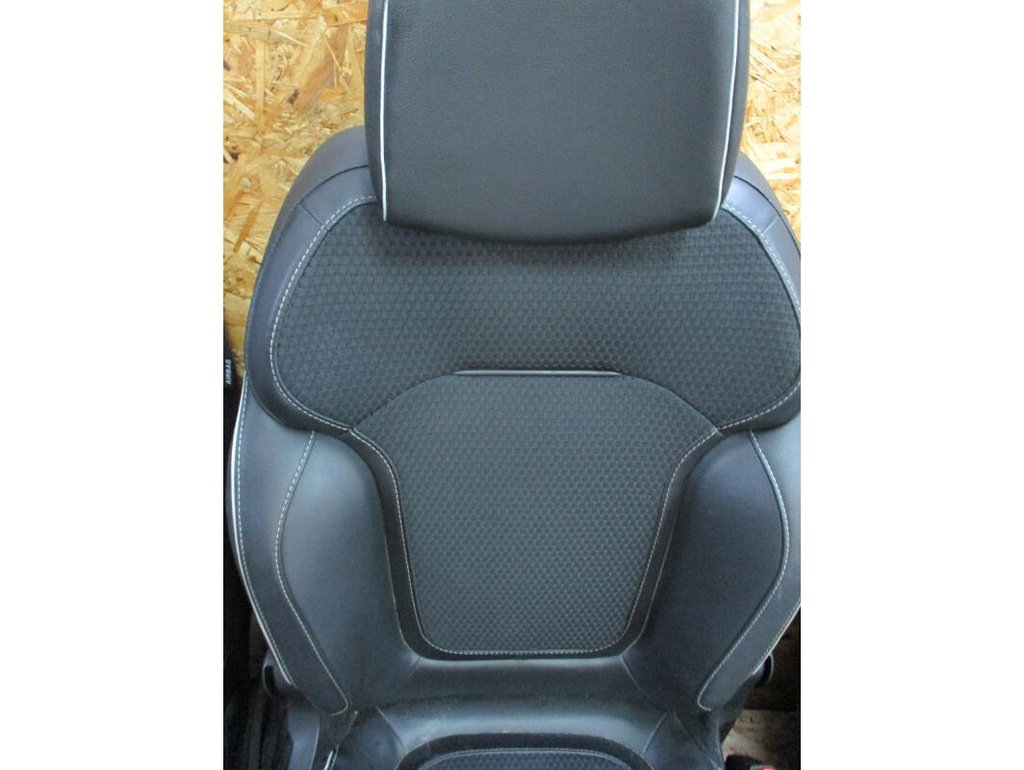 фото №1, Renault megane iv сиденье правый пассажира pół кожа bose