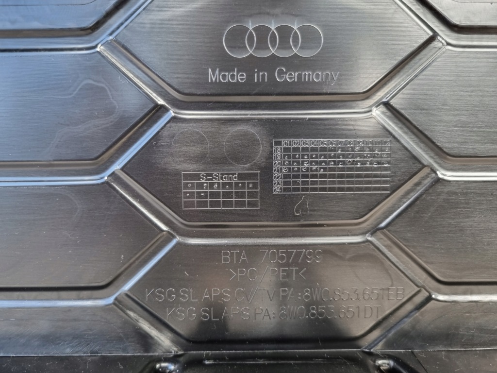 Решётка радиатора audi a4 b9 s-line решётка радиатора бампер перед Недорого