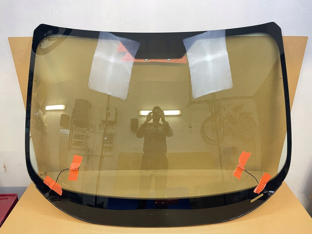 фото №1, Стекло лобовое с подогревом ford tourneo connect 2013-