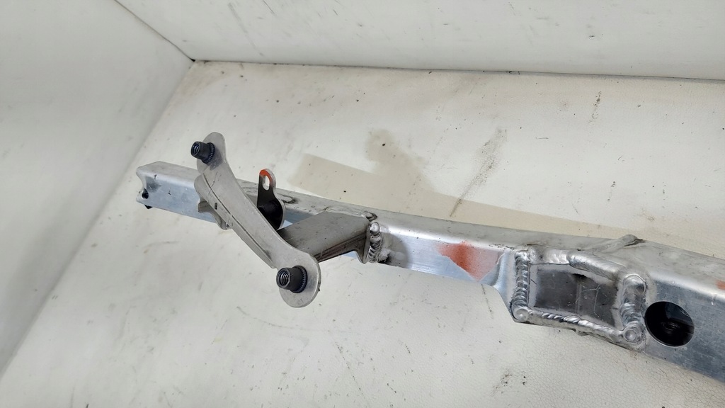 фото №9, Балка aston martin dbs superleggera ly73-l101a70-4