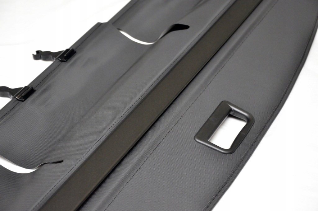 Шторка накладка багажника toyota verso 2009-2018 r. нова чорна якість в Україні